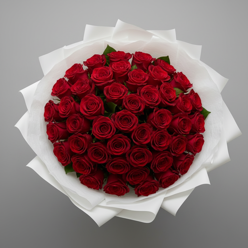 Bouquet di 99 Rose Freedom Rosse - sfondo grigio